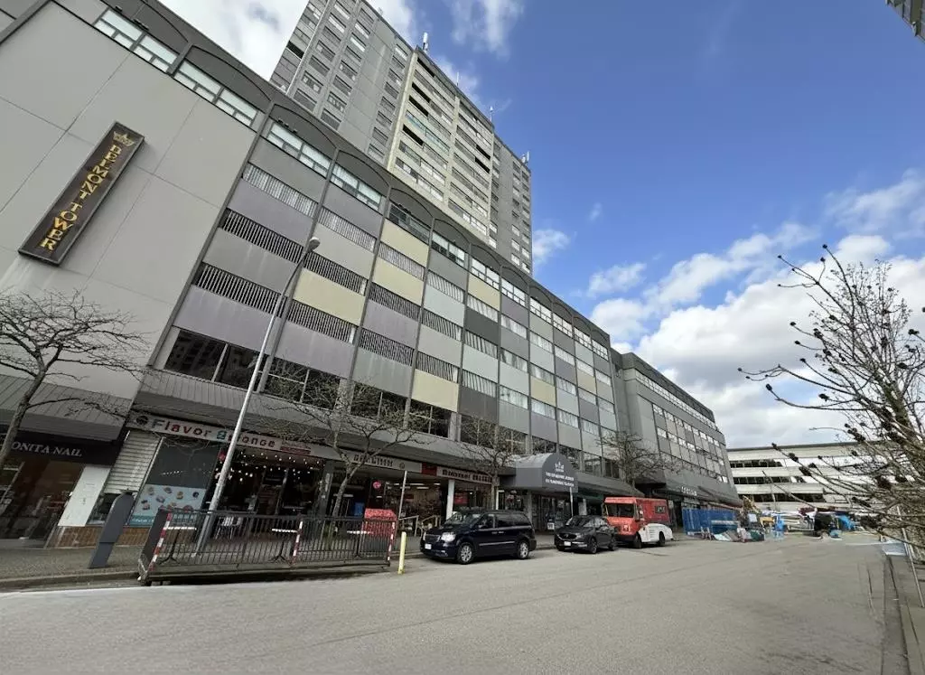 New Westminster, BC V3M 5Z8,617 Belmont ST