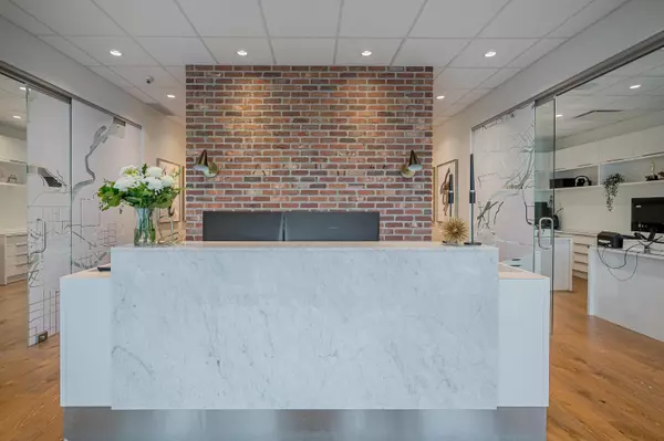 White Rock, BC V4B 1E5,15777 Marine DR #C3 & C4