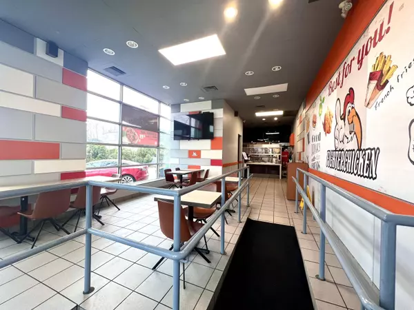 Vancouver, BC V6P 5A2,8631 Granville ST