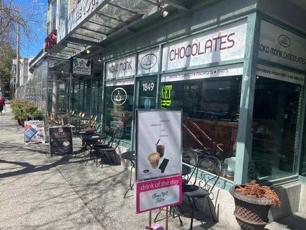 Vancouver, BC V6J 5B8,1855 W 1st AVE #12/13