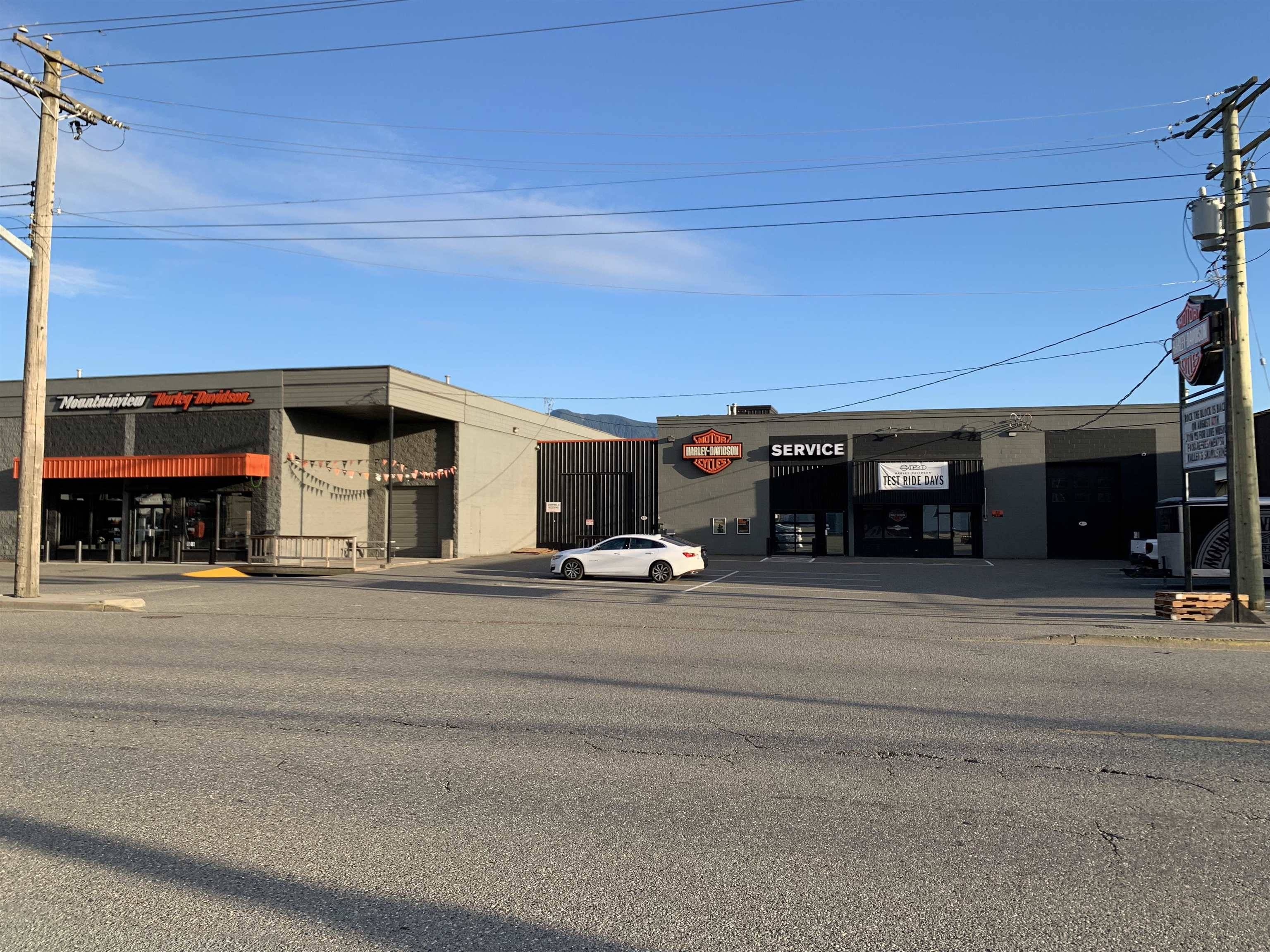 Chilliwack, BC V2R 0G5,44768 Yale RD