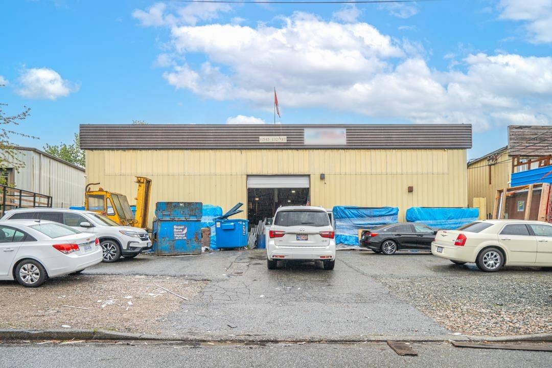 Surrey, BC V3R 7S2,11545 132a ST