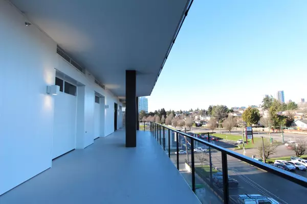 Vancouver, BC V5X 3A2,8188 Manitoba ST #306