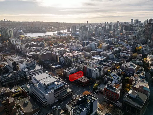 Vancouver, BC V6A 2S7,219 Main ST