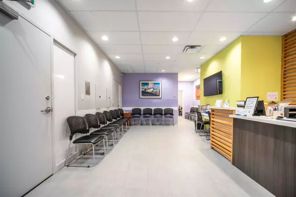 Vancouver, BC V5Z 1E9,550 W Broadway #371