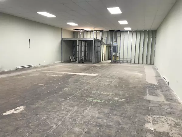 White Rock, BC V4B 1C3,14949 Marine DR