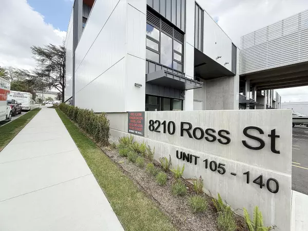 Vancouver, BC V5X 2V4,8210 Ross ST #105