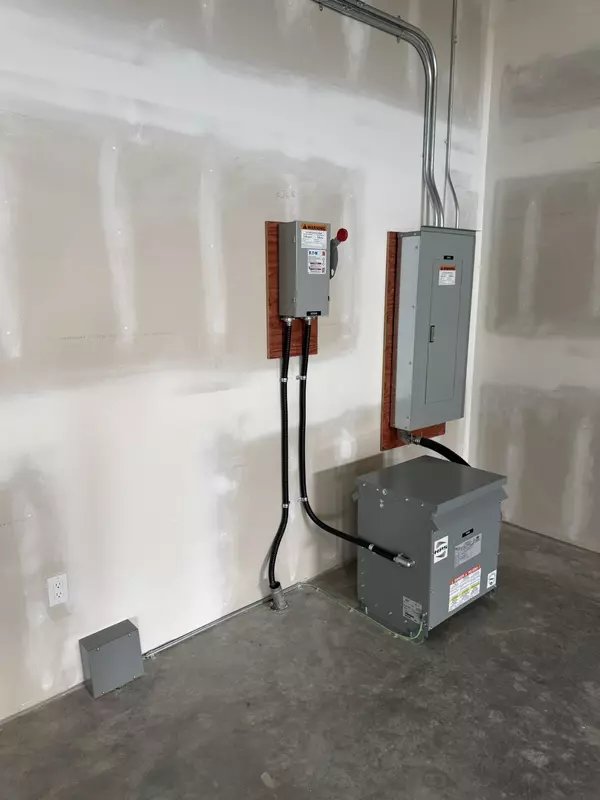 Vancouver, BC V5X 3A2,8250 Manitoba ST #368