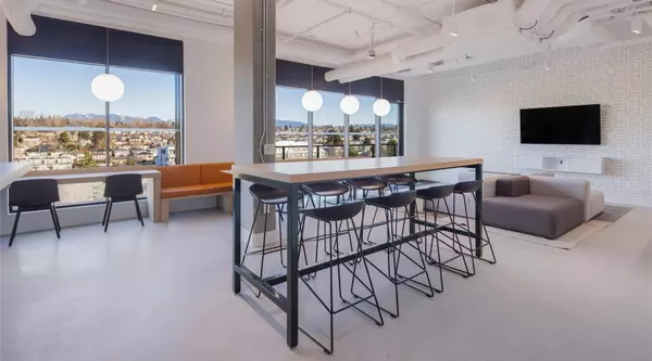 Vancouver, BC V5X 3A2,8250 Manitoba ST #382