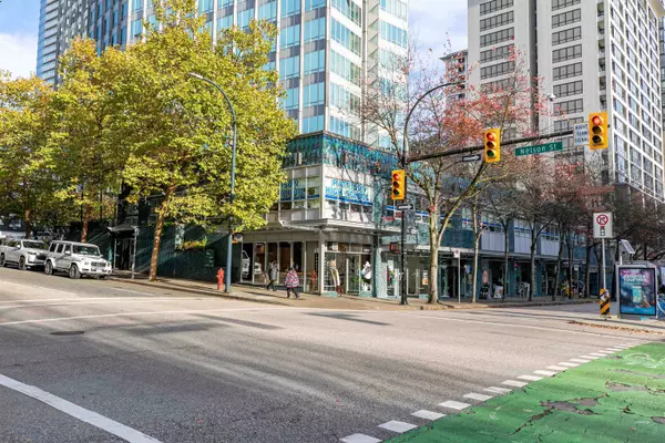 993 Hornby ST, Vancouver, BC V6Z 1V3