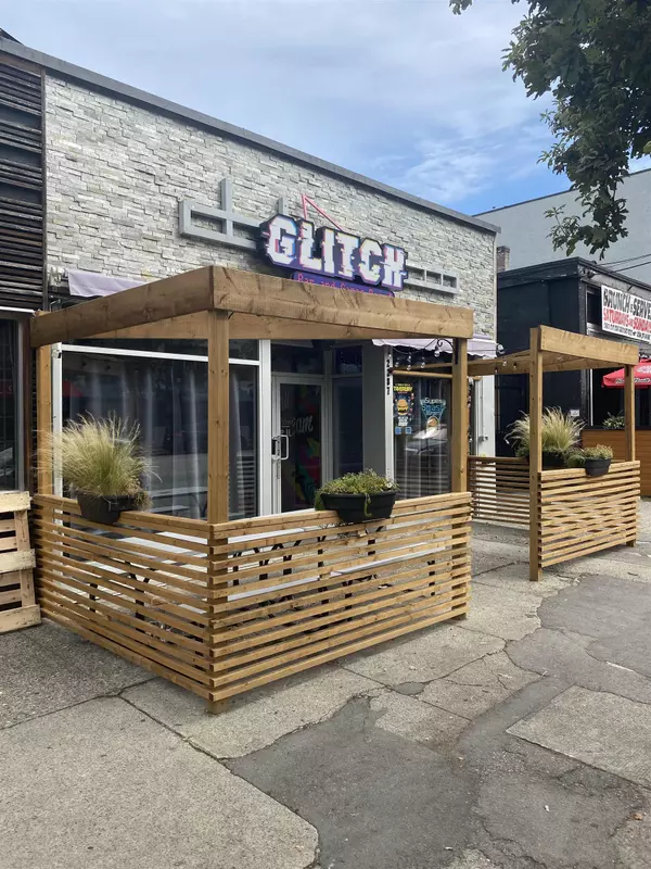 Vancouver, BC V6K 2E4,2287 W Broadway