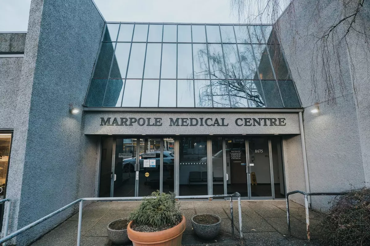 Vancouver, BC V6P 5A3,8675 Granville ST