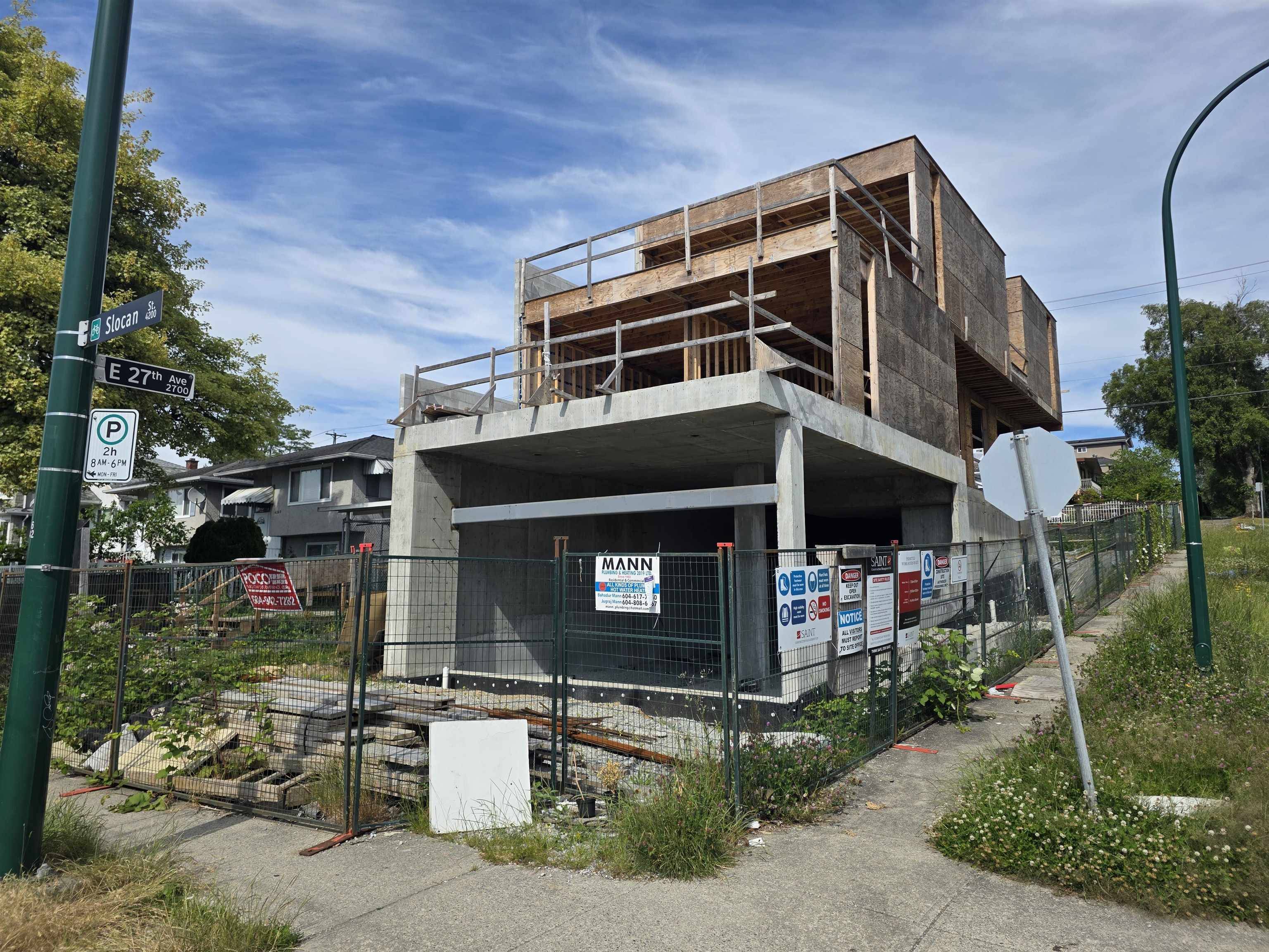 Vancouver, BC V5R 1Z4,4292 Slocan ST