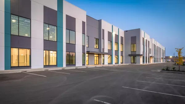 Surrey, BC V3W 2X8,12939 Anvil WAY #106