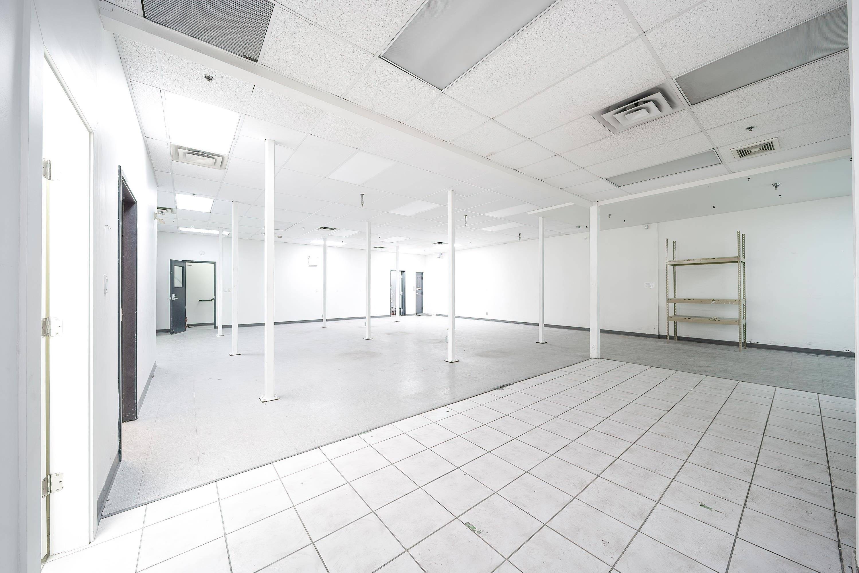 Burnaby, BC V5J 5G6,3871 North Fraser WAY #14