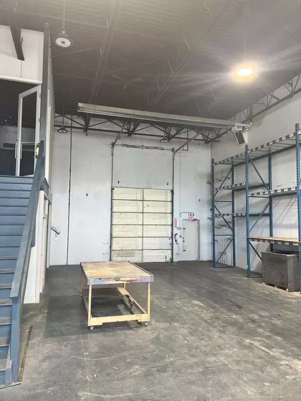 Surrey, BC V4N 4C7,9785 192 ST #301 & 307