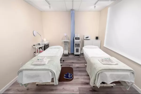 Richmond, BC V6X 3R8,4400 Hazelbridge WAY #700