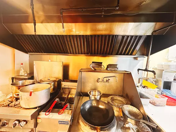 Richmond, BC V6X 3Z8,8888 Odlin CRES #2205