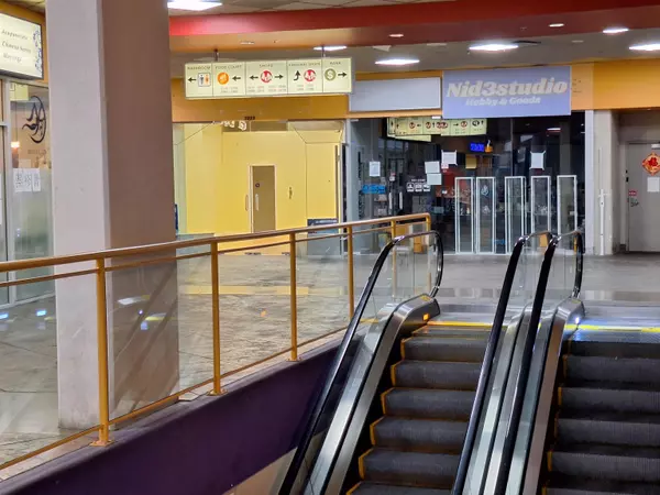 Burnaby, BC V5H 2A9,4500 Kingsway #2222