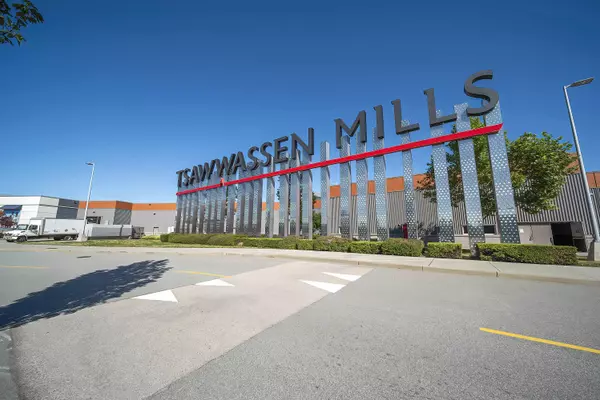 Tsawwassen, BC V4M 0B3,5000 Canoe Pass WAY #653