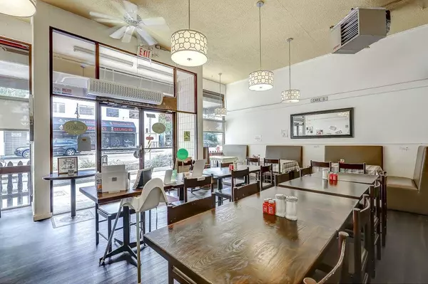 White Rock, BC V4B 3Z5,1490 Johnston RD