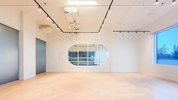 Richmond, BC V6X 0S8,8477 Bridgeport RD #655