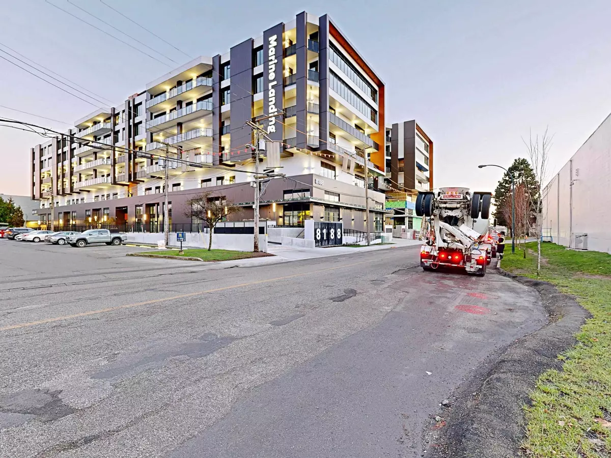 Vancouver, BC V5X 3A2,8250 Manitoba ST #364