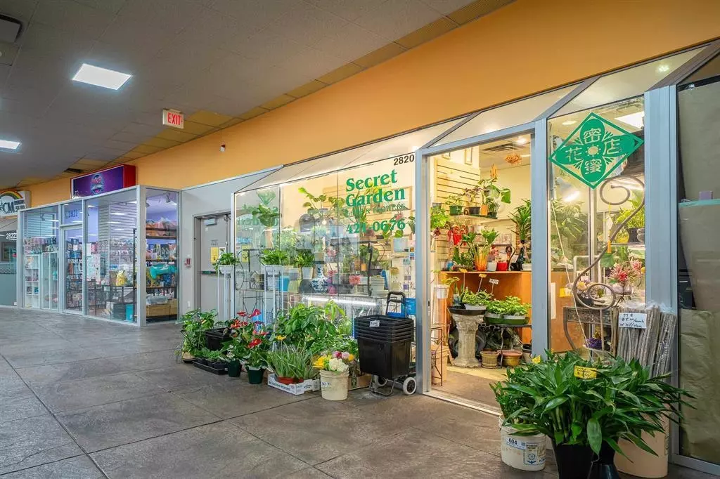 Burnaby, BC V5H 2A9,4500 Kingsway #2820