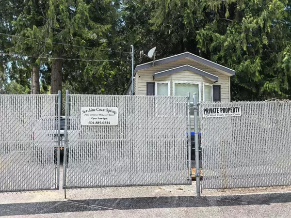 Sechelt, BC V7Z 0B1,1709 Ward CT