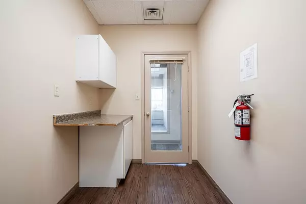 New Westminster, BC V3L 3B7,550 Sixth ST #320