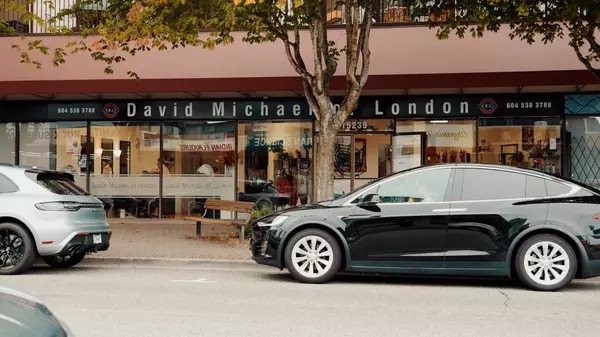 White Rock, BC V4B 5C3,15239 Russell AVE