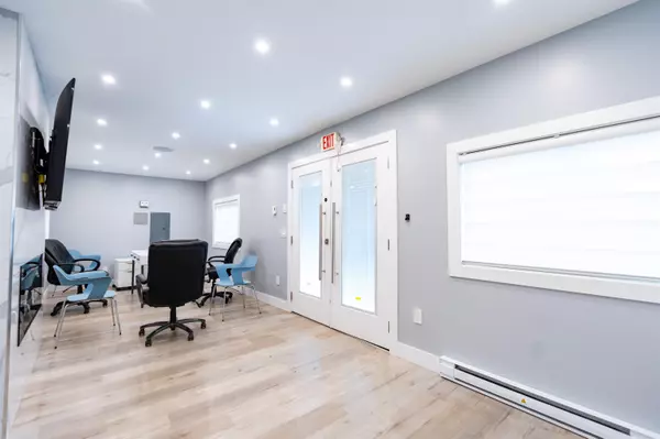 Surrey, BC V3T 2S9,12848 112 AVE