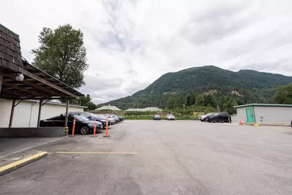 Mission, BC V0M 1G0,37165 Lougheed HWY #2