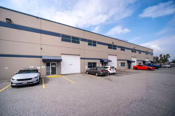 Surrey, BC V3S 1Y8,17533 64 AVE