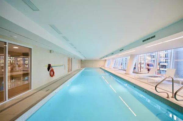 Vancouver, BC V6Z 1W2,1281 Hornby ST #648