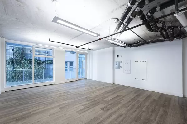 Vancouver, BC V6B 0M6,777 Richards ST #603