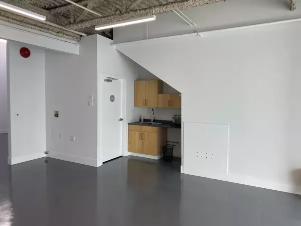 Vancouver, BC V6P 3G2,1546 Rand AVE