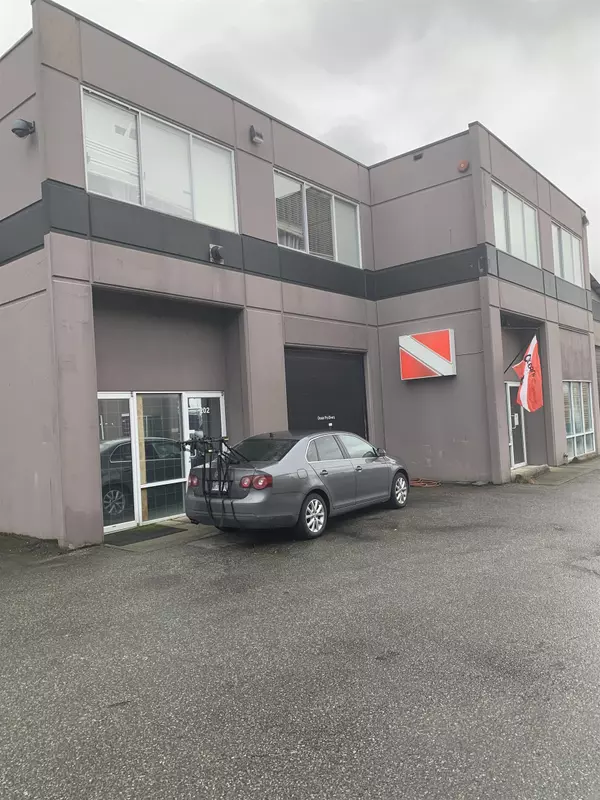 9706 188 ST #202-203, Surrey, BC V4N 3M2