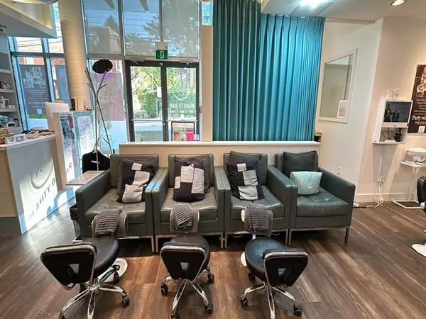 8408 Cambie ST, Vancouver, BC V5X 0C8