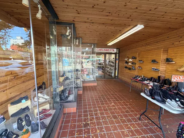 Vancouver, BC V6M 1Z1,2182 W 41 St ST