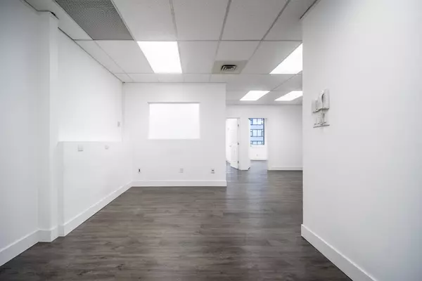 New Westminster, BC V3M 5T5,522 Seventh ST #230