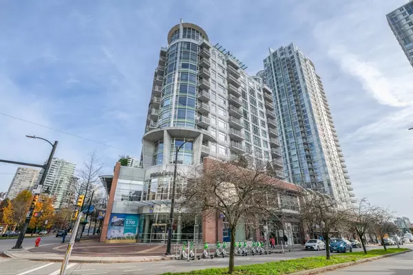 Vancouver, BC V6Z 2Y1,179 Davie ST #220