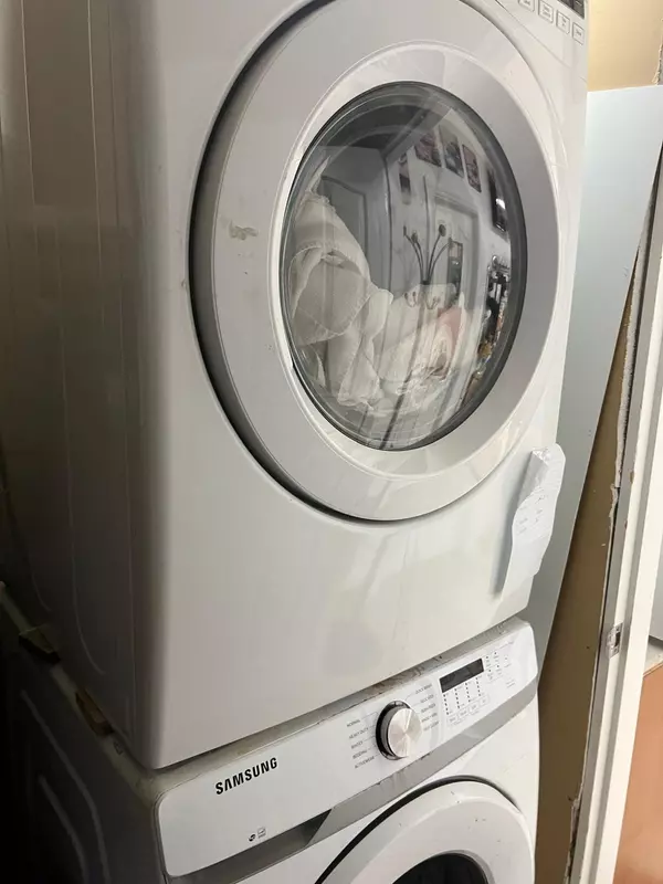 Surrey, BC V3R 4G5,9965 152 ST #1A