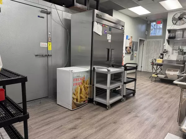 Vancouver, BC V6K 2H5,3209 W Broadway