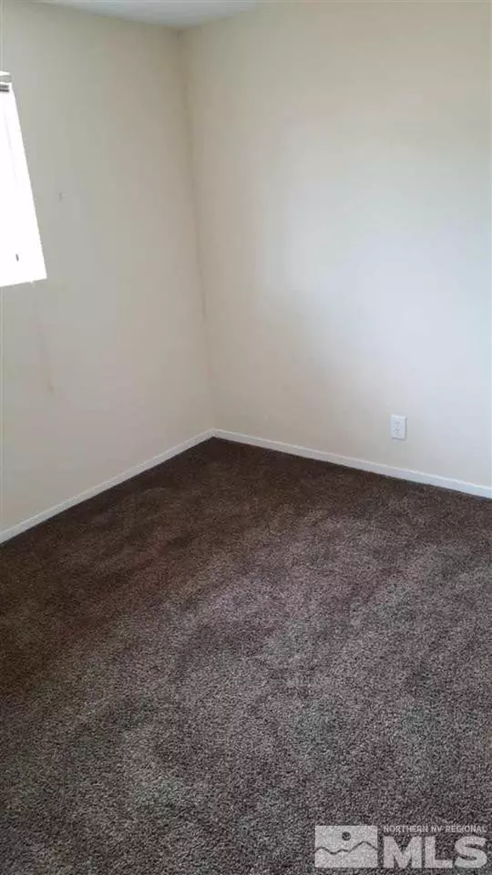 Hawthorne, NV 89415,126 & 126 1/2 E ST
