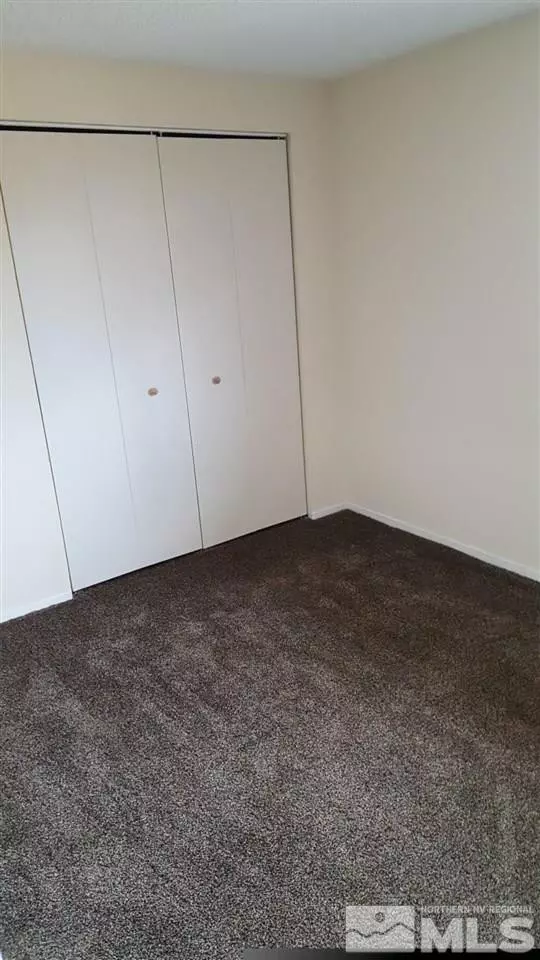 Hawthorne, NV 89415,126 & 126 1/2 E ST