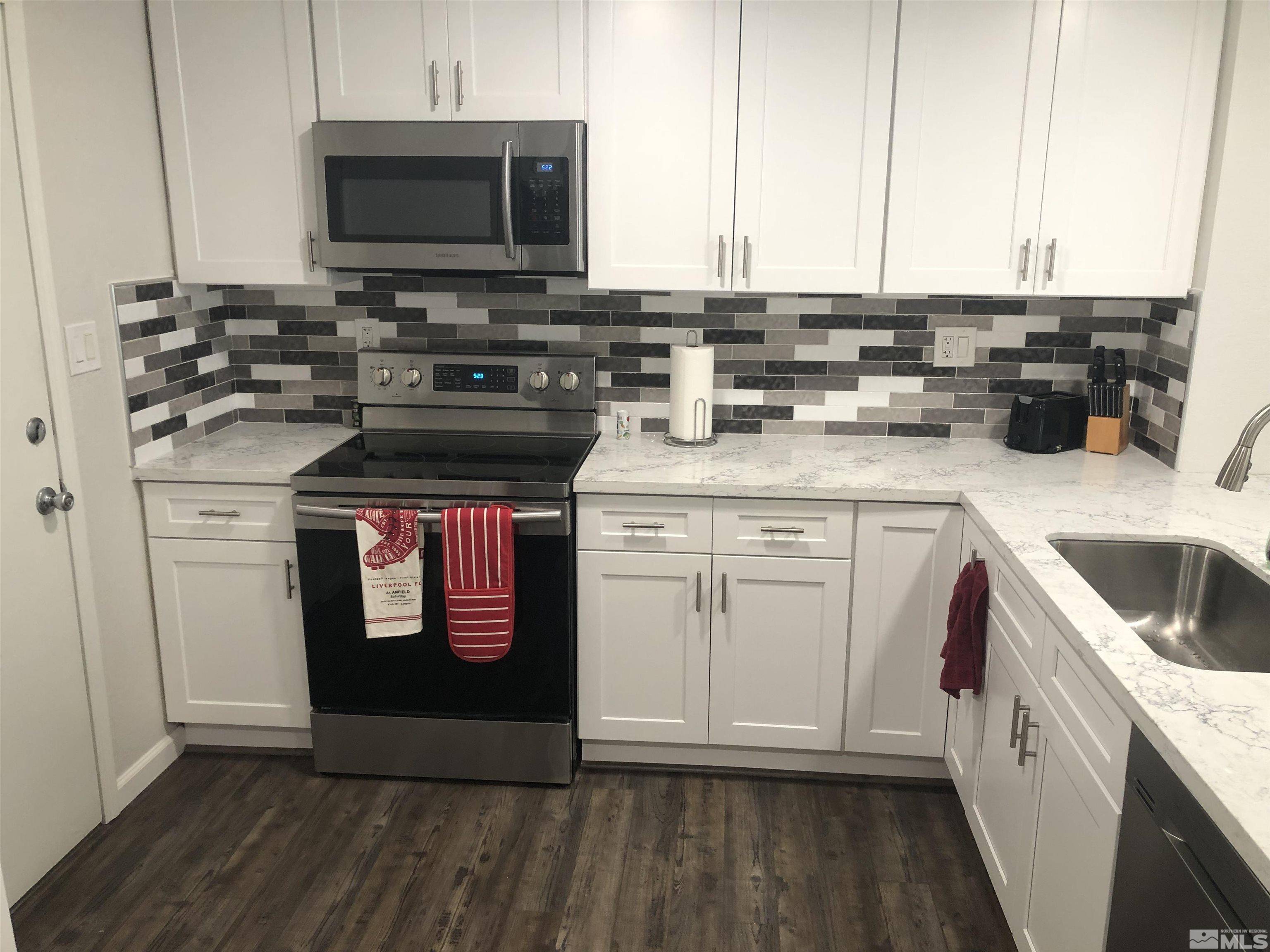 Carson City, NV 89701,300 Allouette WAY Way #3