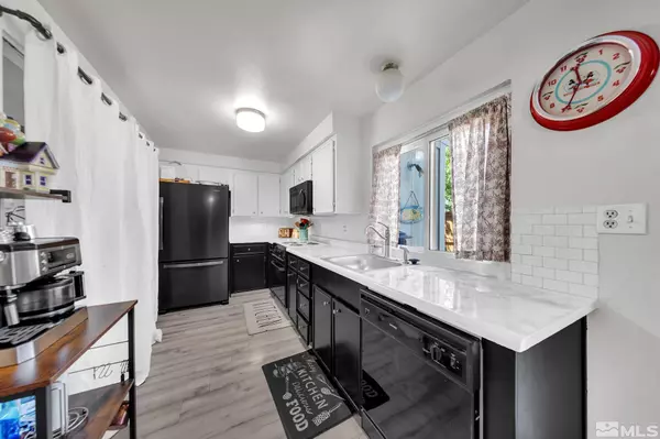 Sparks, NV 89434,844 Ridgewood #APT 3