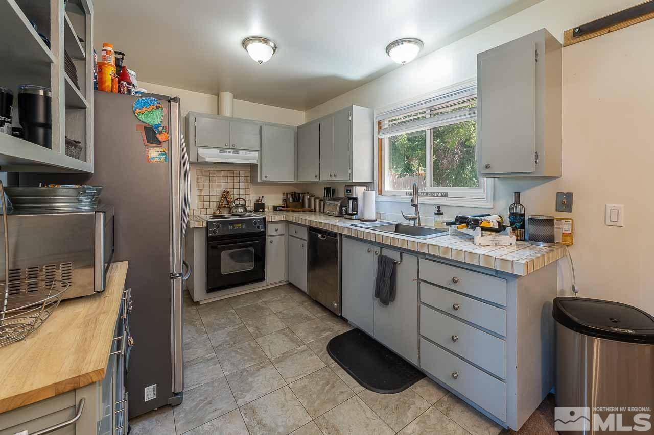 Sparks, NV 89431,1300 Tanglewood DR Drive