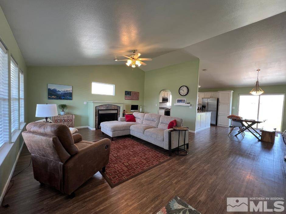 Winnemucca, NV 89445,660 Castle WAY Way